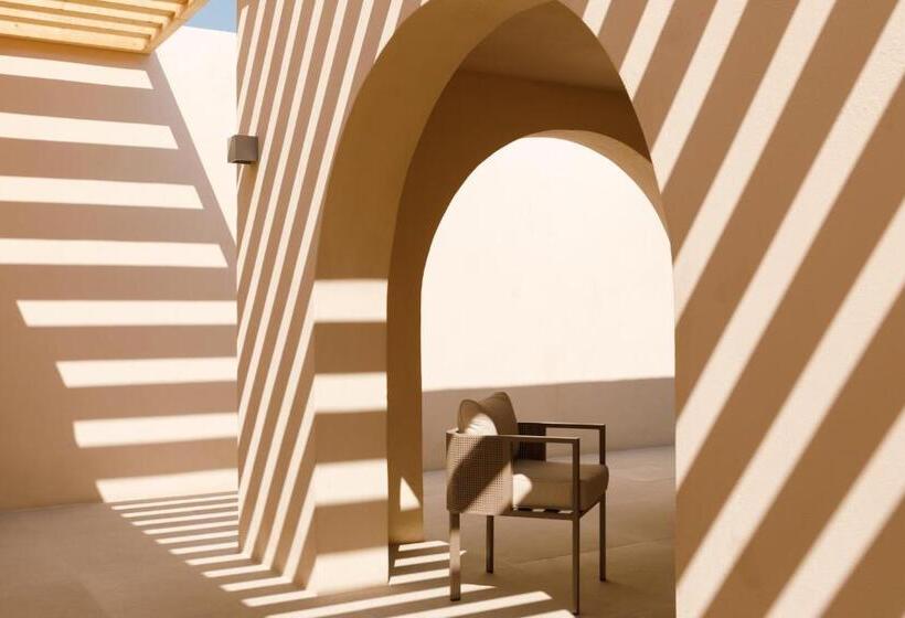 هتل Elysian Retreat