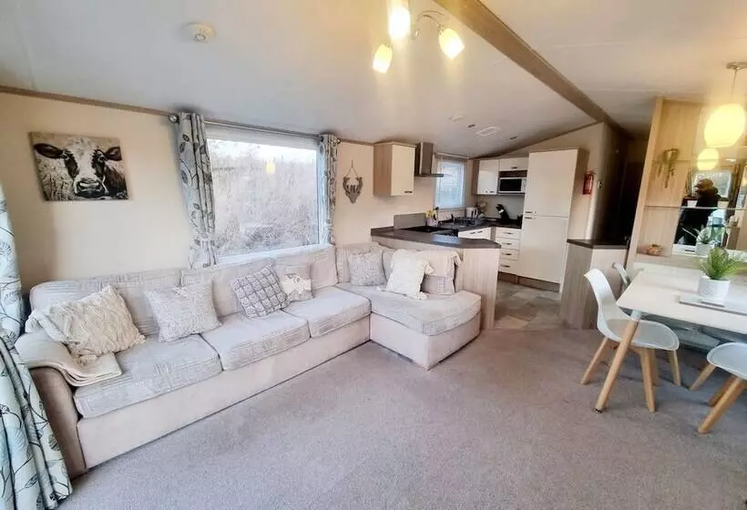 ホテル Impeccable 2 Bed Caravan In Morpeth   Willow Burn