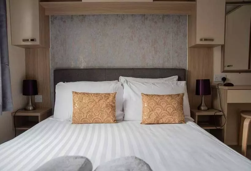 ホテル Impeccable 2 Bed Caravan In Morpeth   Willow Burn