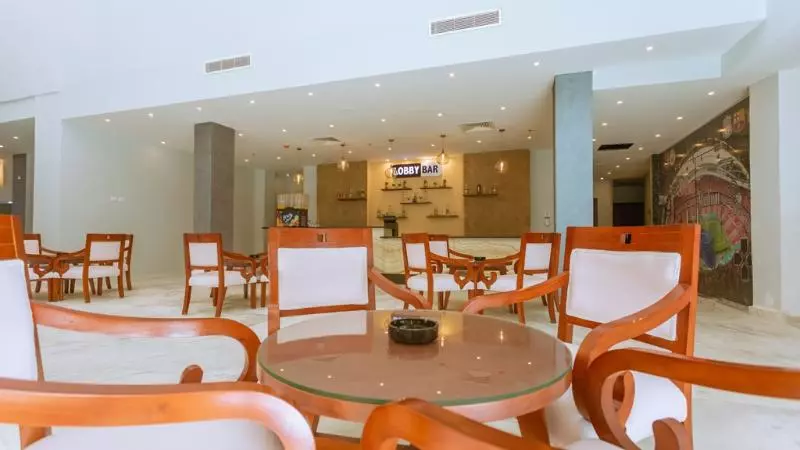 هتل La Rosa Waves Beach Resort And Aqua Park