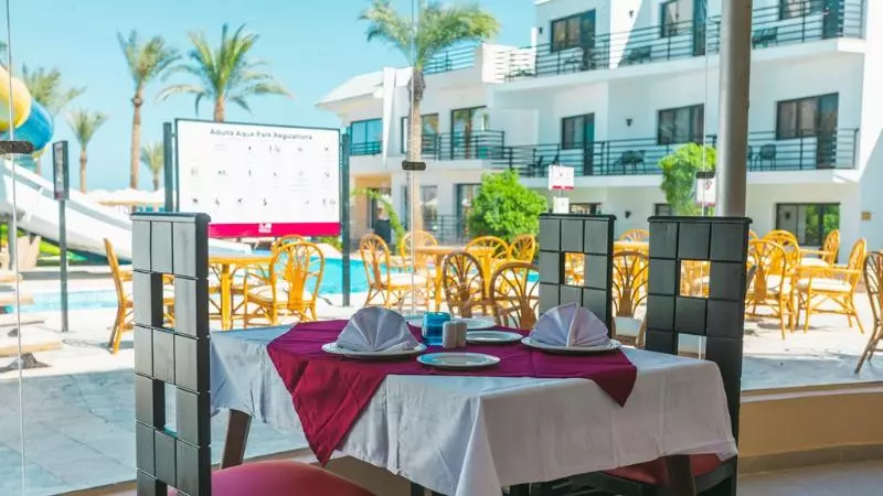 هتل La Rosa Waves Beach Resort And Aqua Park