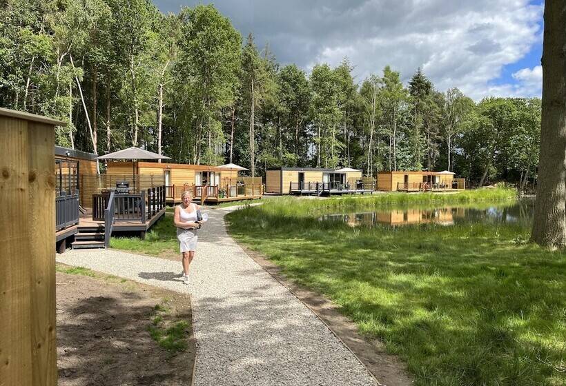 ホテル Oak Boutique Lodge Includes Hot Tub, Air Con & Dog