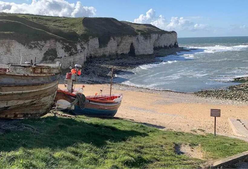 ホテル Oak Boutique Lodge Includes Hot Tub, Air Con & Dog