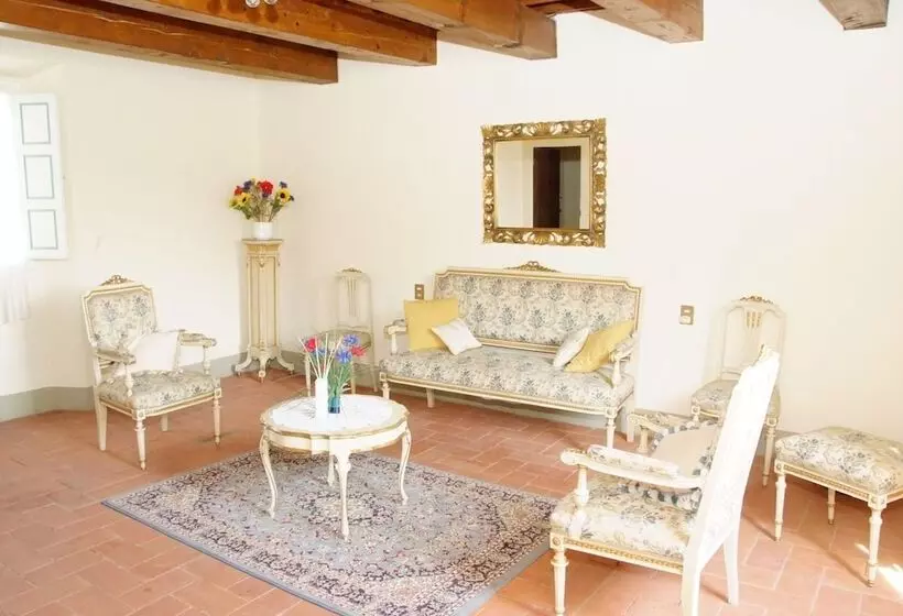 田舎風ホテル Fuccioli Ii