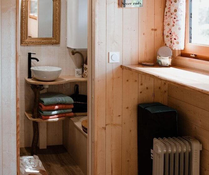 فندق Tiny Stay Ecolodge