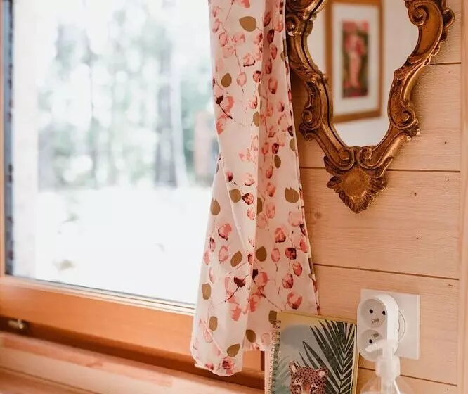 ホテル Tiny Stay Ecolodge