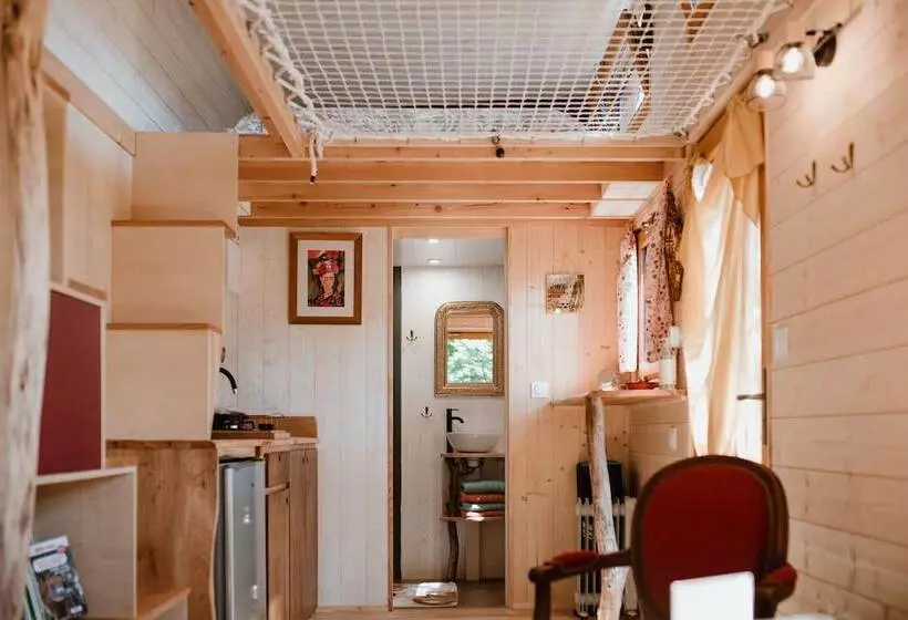 ホテル Tiny Stay Ecolodge