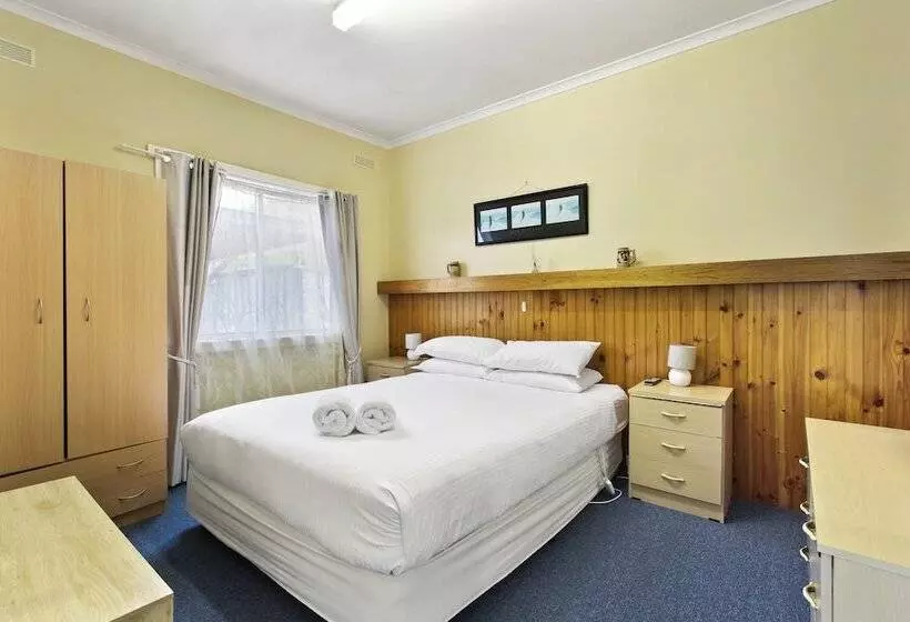 Ocean Bridge Lakes Entrance