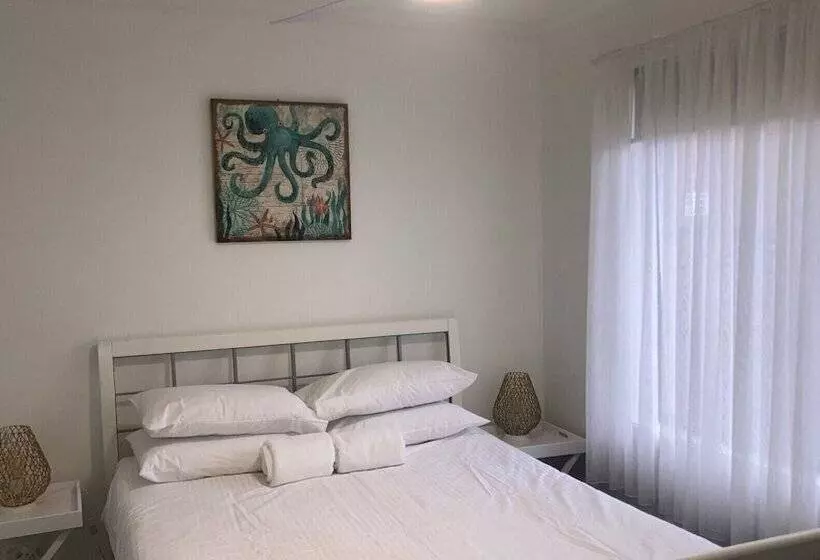 Ocean Bridge Lakes Entrance