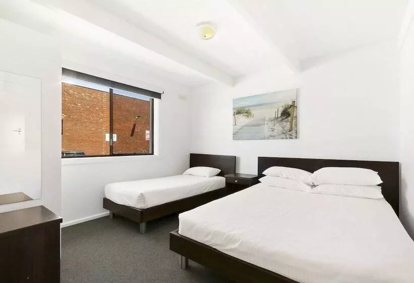 Ocean Bridge Lakes Entrance