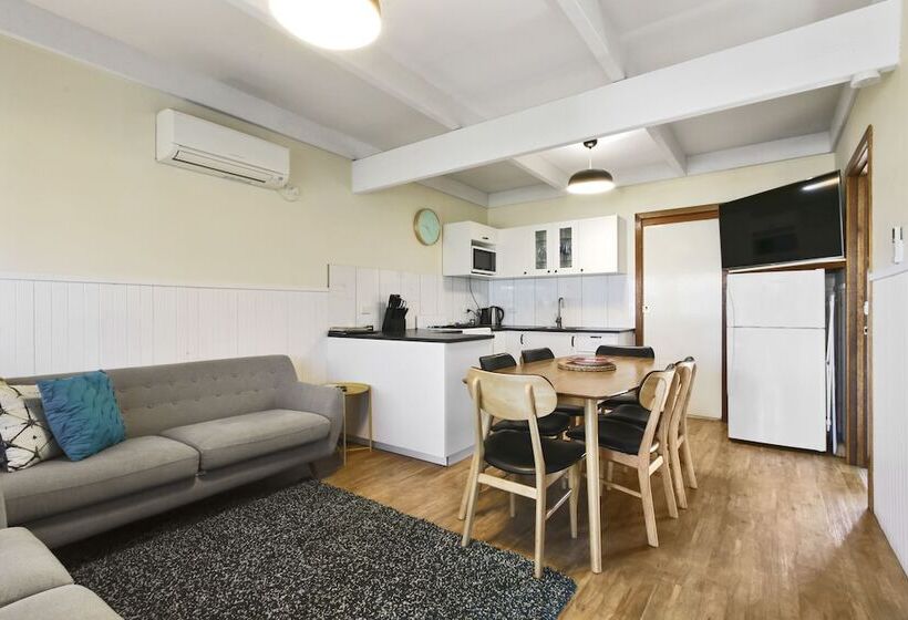 Ocean Bridge Lakes Entrance