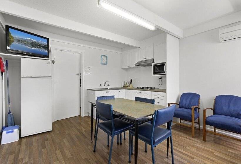 Ocean Bridge Lakes Entrance