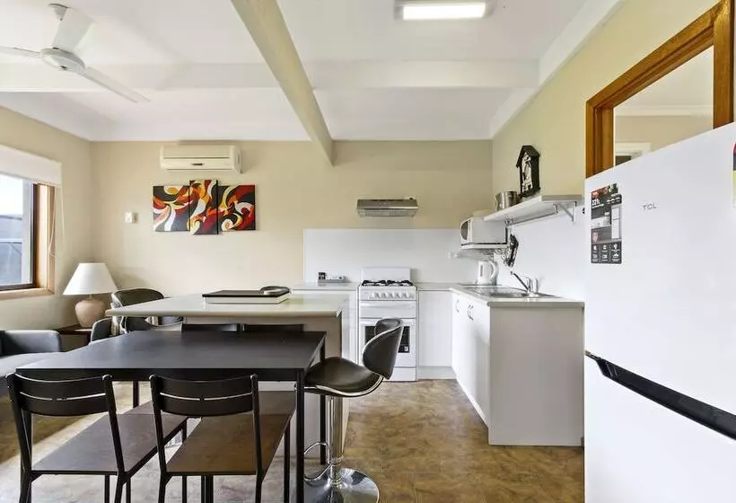 Ocean Bridge Lakes Entrance