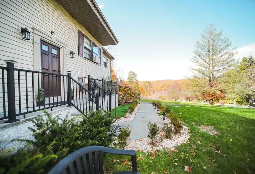 Majatalo Infinity Mountview