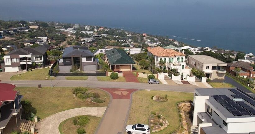 פנסיון Logooner Ocean House Walking To Beach