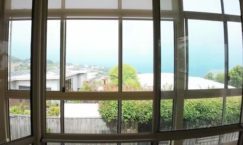 פנסיון Logooner Ocean House Walking To Beach