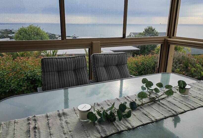 פנסיון Logooner Ocean House Walking To Beach