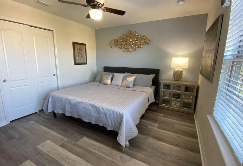 إقامة Beautiful 8 Bedroom Villa Near Disney With Pool