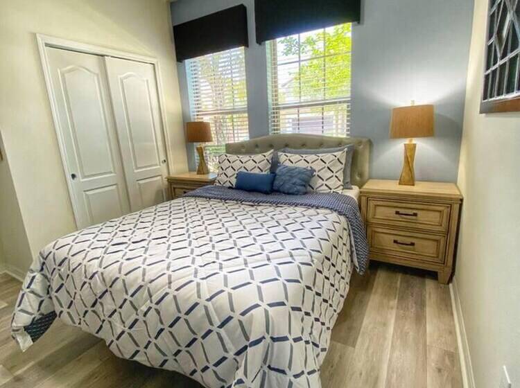 إقامة Beautiful 8 Bedroom Villa Near Disney With Pool