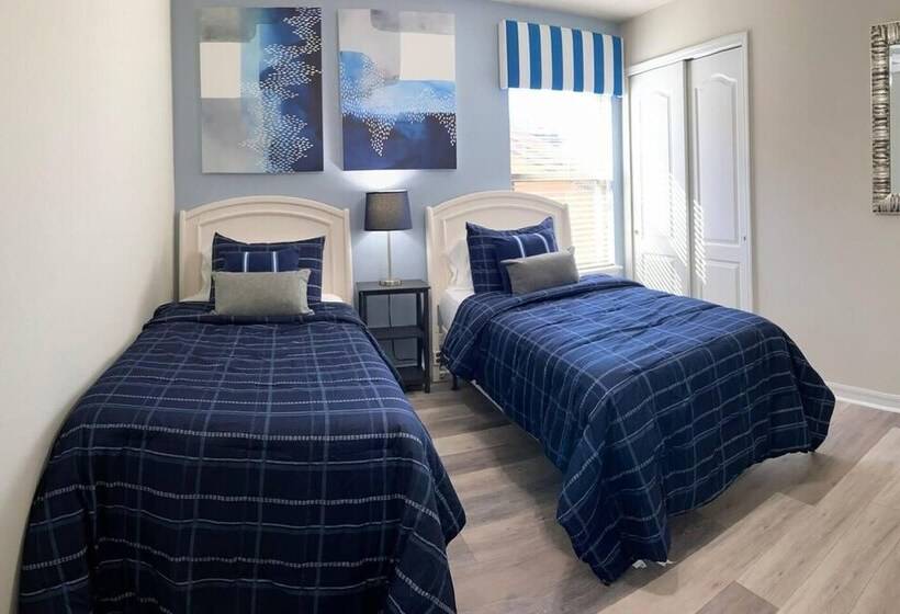 إقامة Beautiful 8 Bedroom Villa Near Disney With Pool