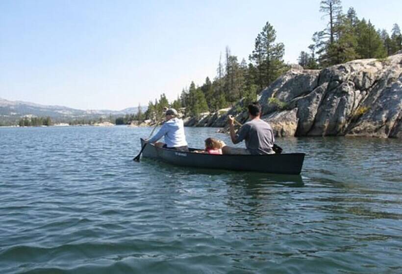 Sweet Retreat Movie Theater, Poolping Pong, Bbq, Summer Swimming