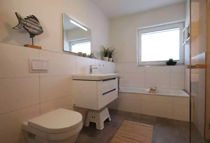 Diemelblick 12   Leni