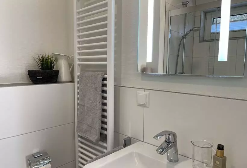 Diemelblick 12   Leni