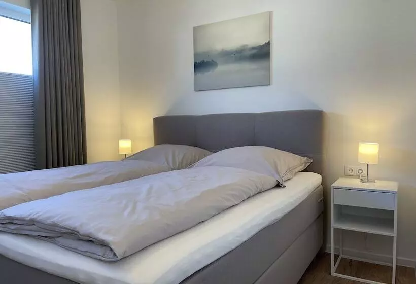 Diemelblick 12   Leni