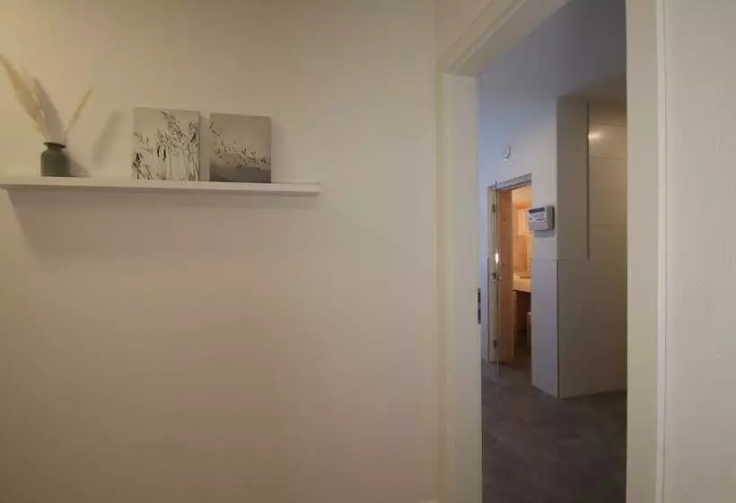 Diemelblick 12   Leni