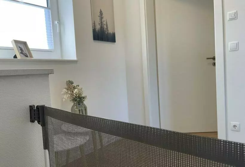 Diemelblick 12   Leni