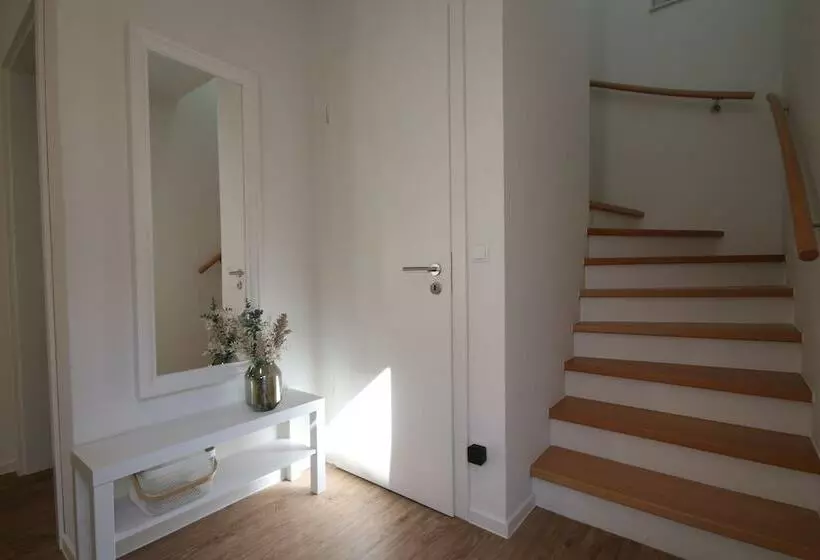 Diemelblick 12   Leni