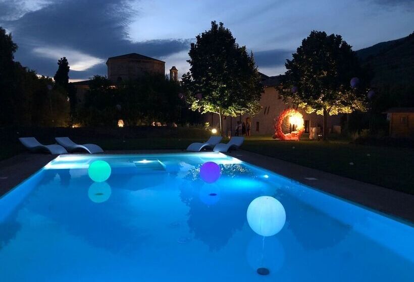 فندق Chiesatonda Resort