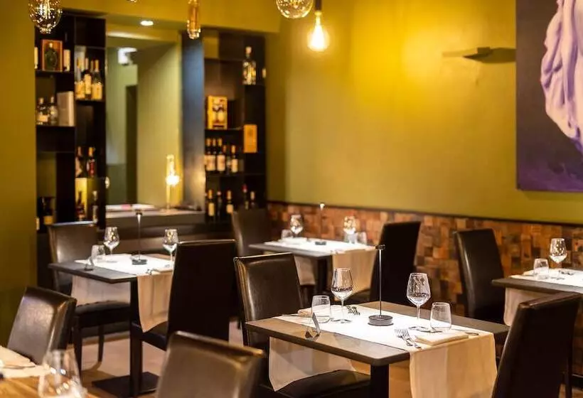 Hotelli Chiesatonda Resort