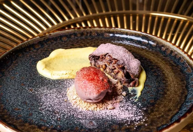 Hotelli Chiesatonda Resort