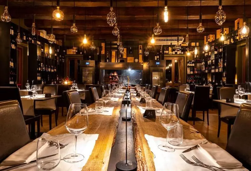 Hotelli Chiesatonda Resort