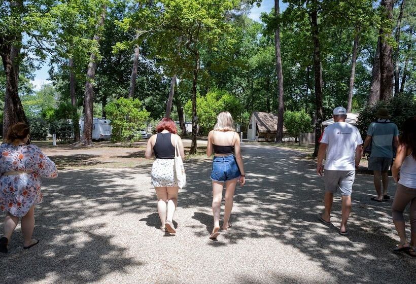 בית מלון כפרי Les Ourmes