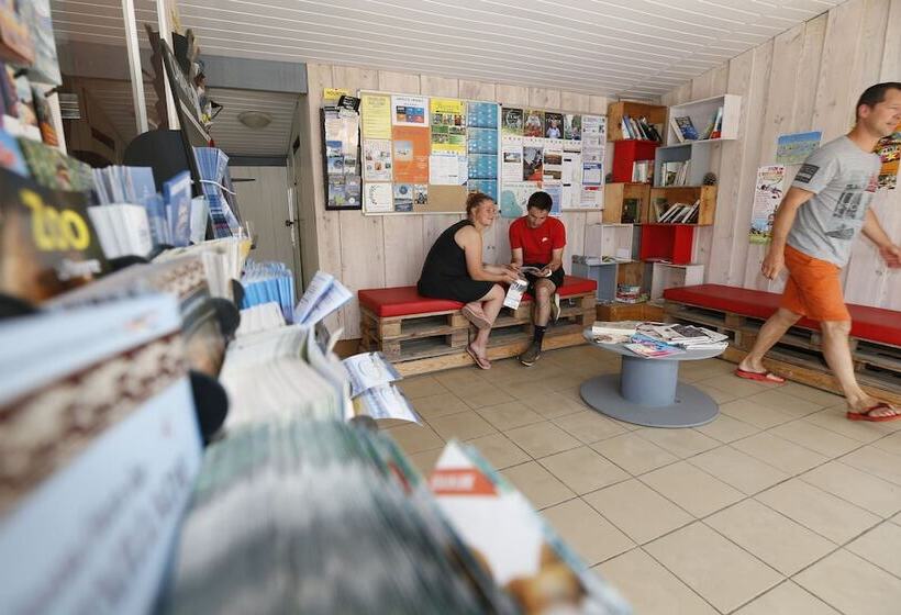 בית מלון כפרי Les Ourmes