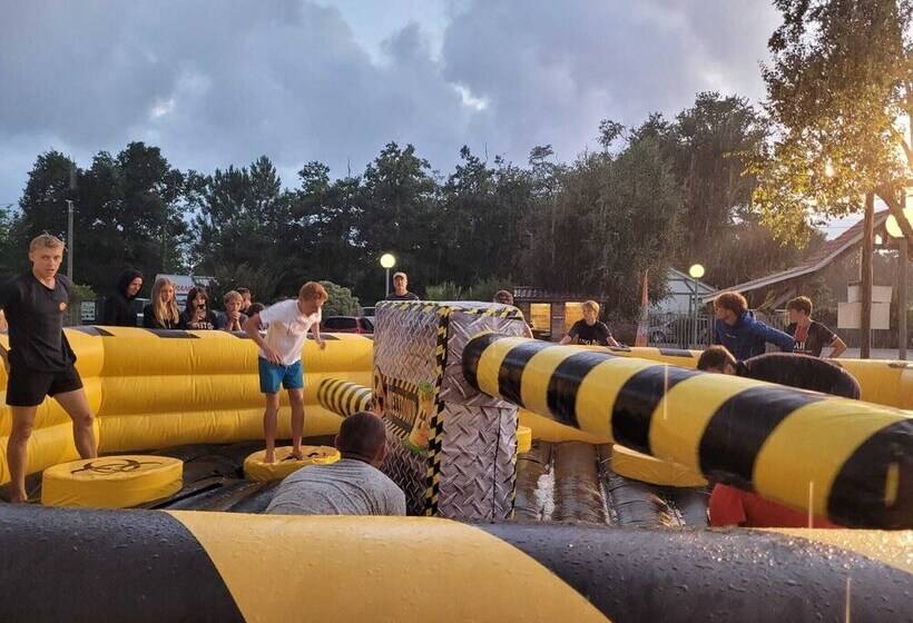 בית מלון כפרי Les Ourmes