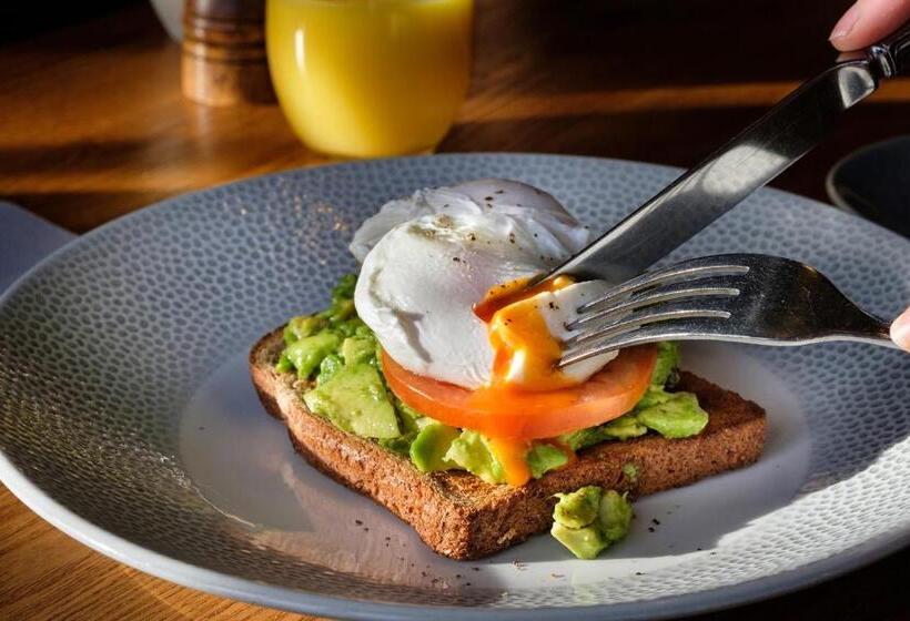 酒店 The Weeping Willow