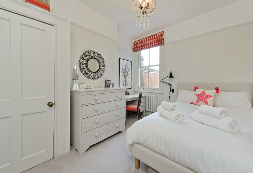 Interior Designed House With Garden In North West London By Underthedoormat