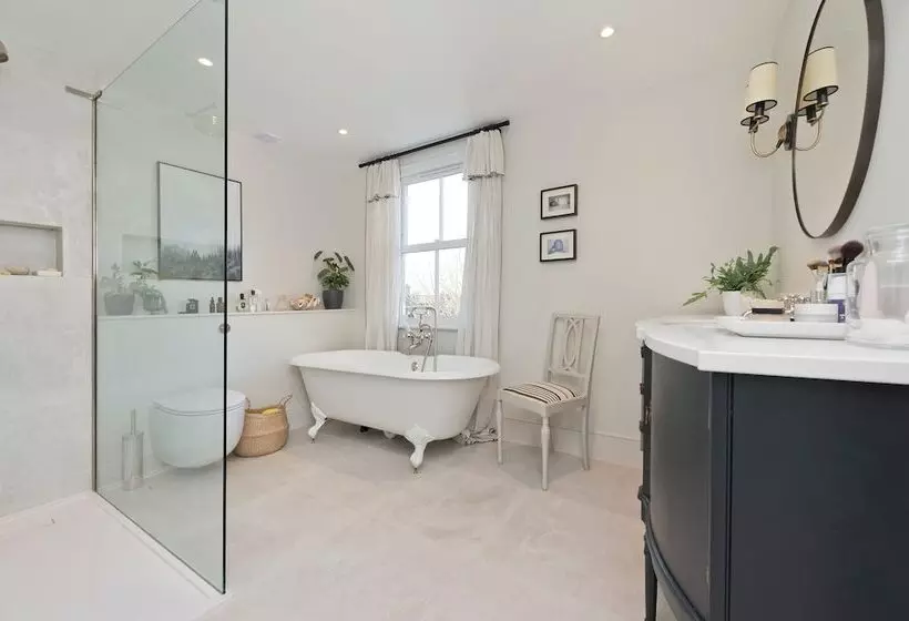 Interior Designed House With Garden In North West London By Underthedoormat
