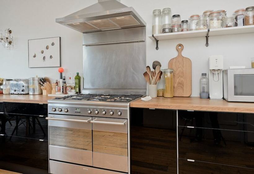 Interior Designed House With Garden In North West London By Underthedoormat