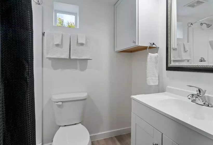 Motelli Extended Stay Gun Barrel City