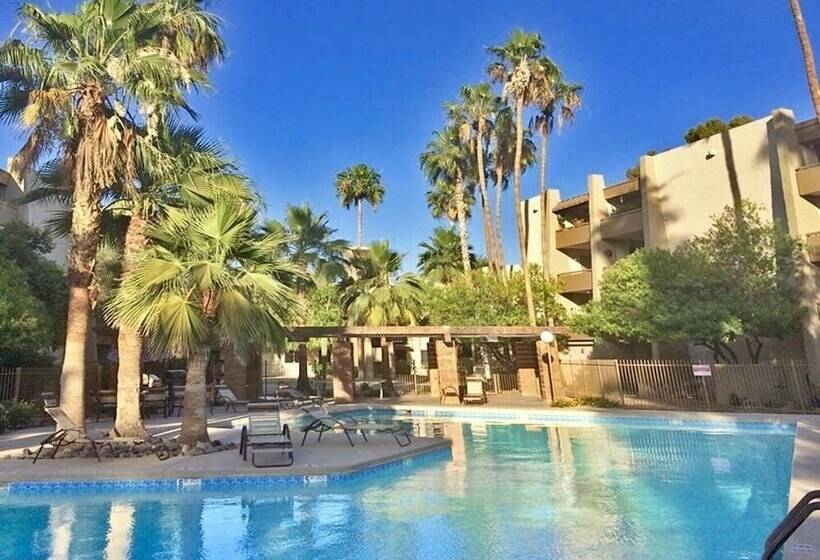 Old Town Scottsdale 2 Bdrm Gem!