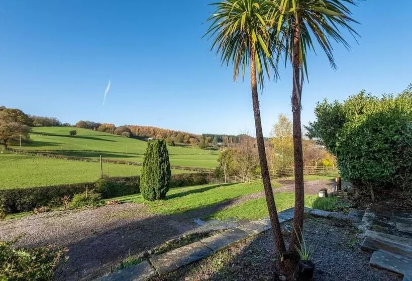 レジデンス Beautiful House In The Forest Of Dean Countryside