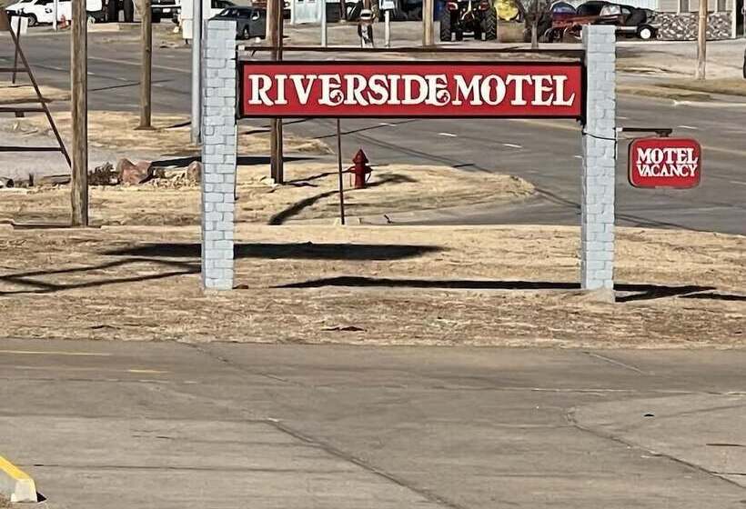 Riverside Motel