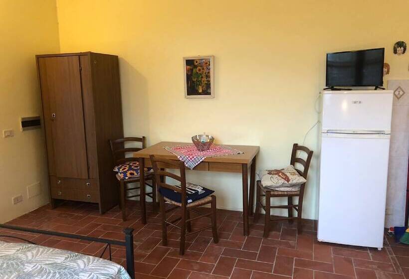 Scenic Farmhouse In Paciano With Shared Pool