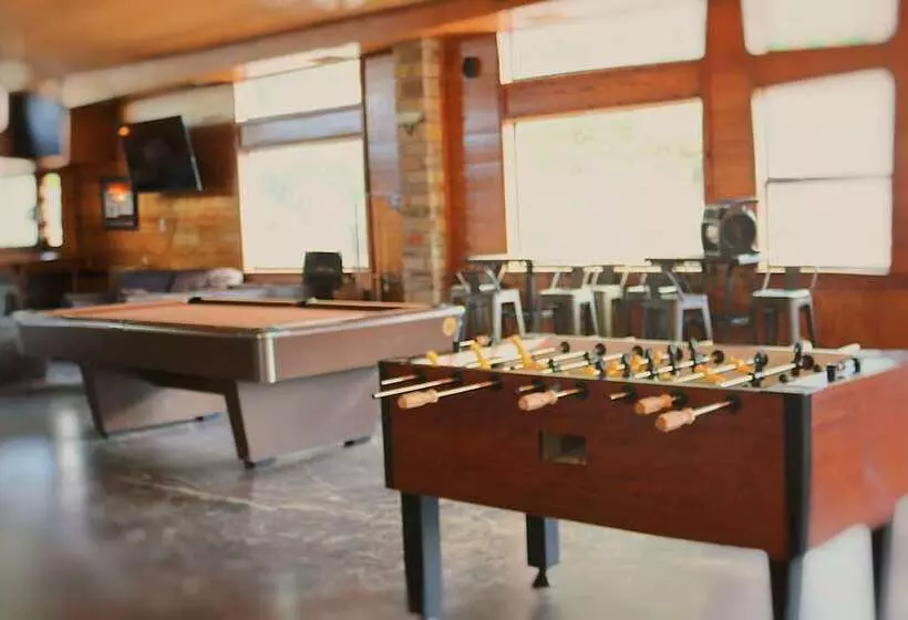 17 Son S Rio Cibolo   Birdhouse Cabin