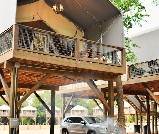 8 Son S Rio Cibolo   Birdhouse Cabin