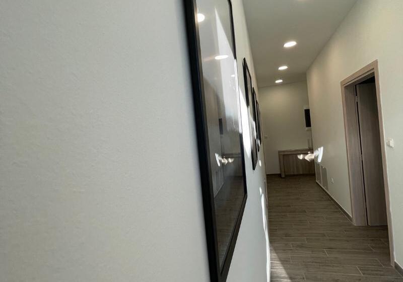 Eantos Studios And Suites